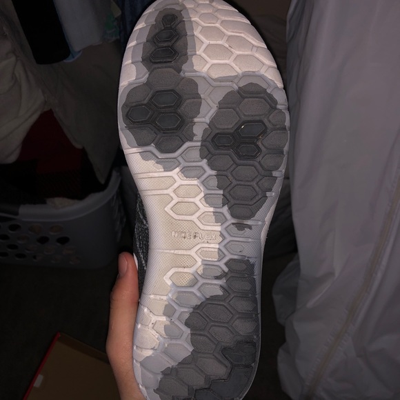 Women’s Nike Fury 2 - Picture 5 of 5